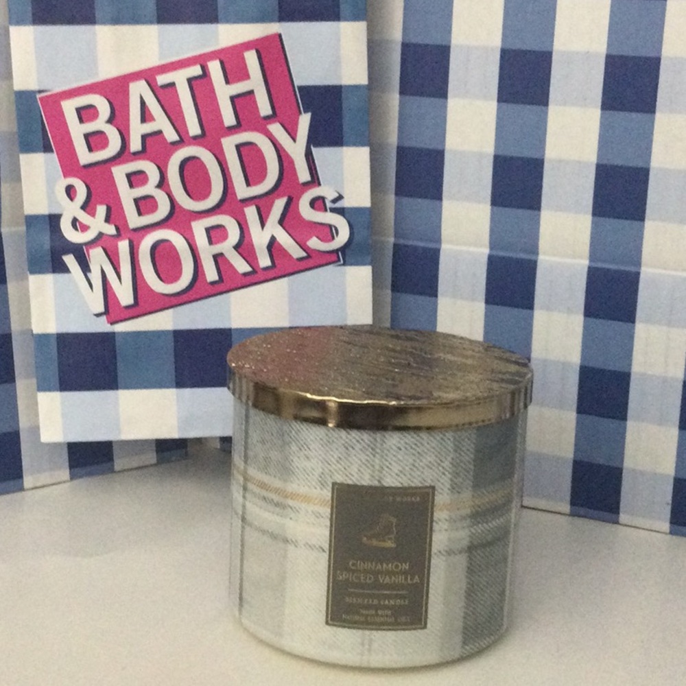 CINNAMON SPICED VANILLA
3-Wick Candle